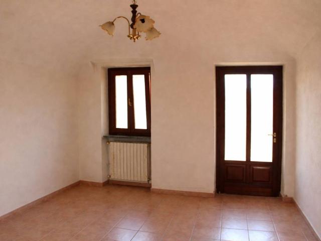 Casa indipendente in vendita a Stroppiana VC