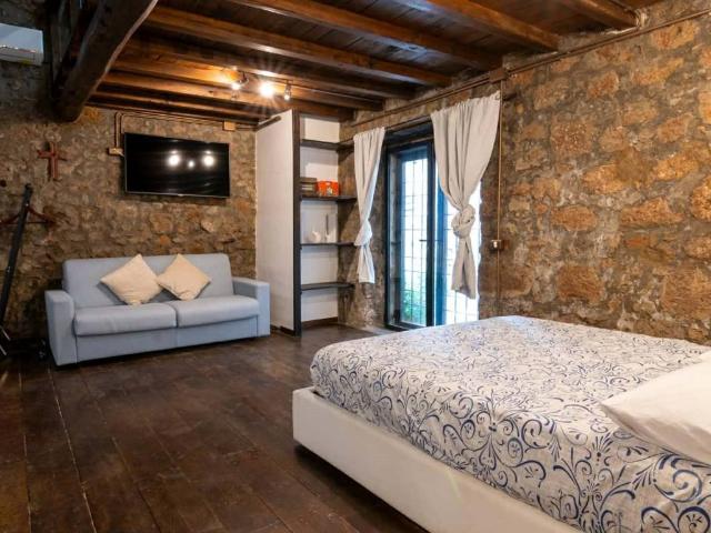 Casa indipendente in vendita a Sutri VT