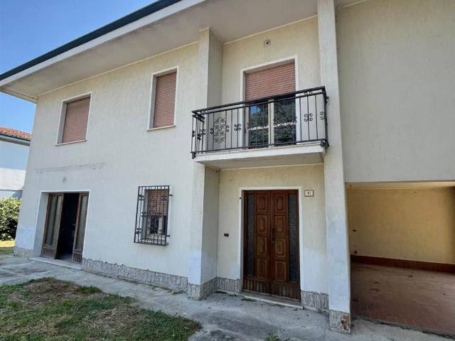 Casa indipendente in vendita a Suzzara MN