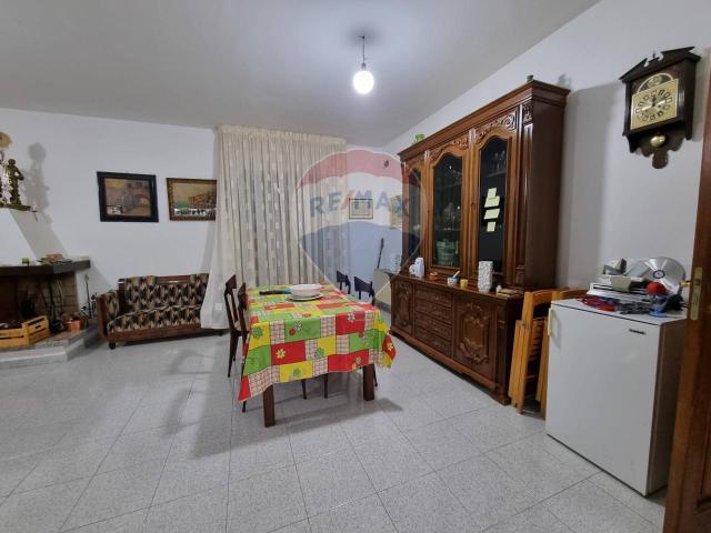 Casa indipendente in vendita a Sulmona