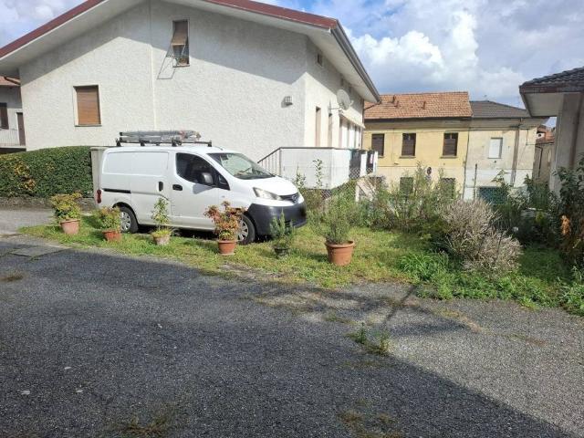Casa indipendente in vendita a Sumirago VA