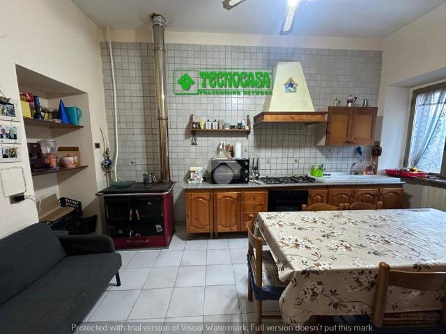 Casa indipendente in vendita a Summonte AV