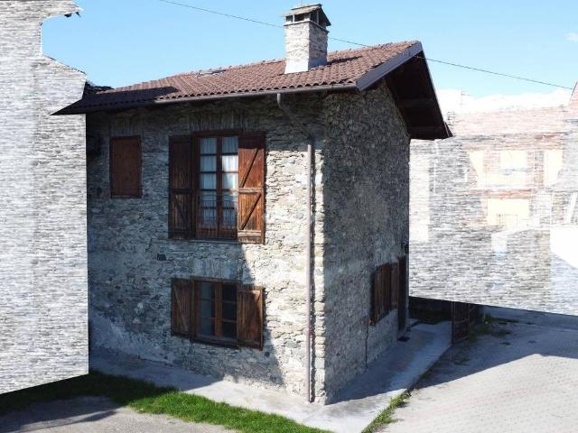 Casa indipendente in vendita a Susa TO