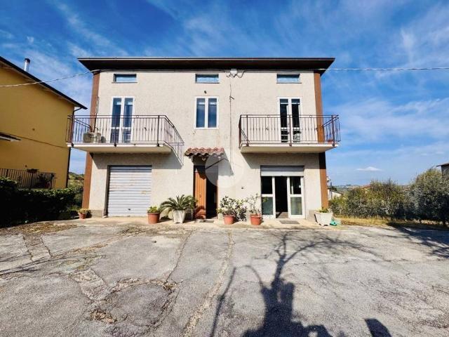 Casa indipendente in vendita a Potenza Picena MC
