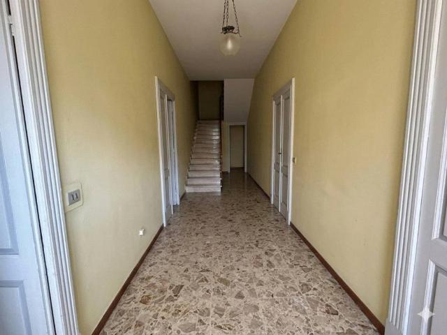 Casa indipendente in vendita a Poviglio RE