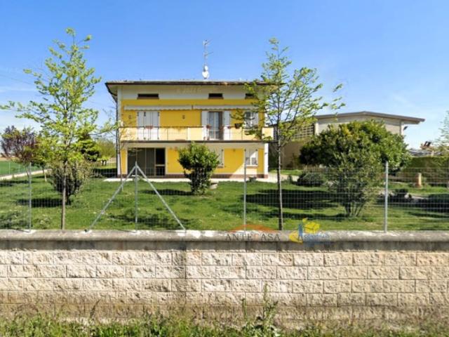 Casa indipendente in vendita a Poviglio via Cornetole