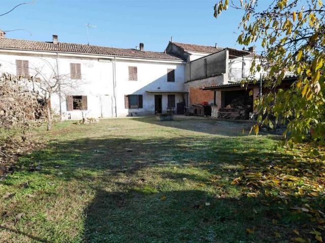 Casa indipendente in vendita a Pozzolo Formigaro AL