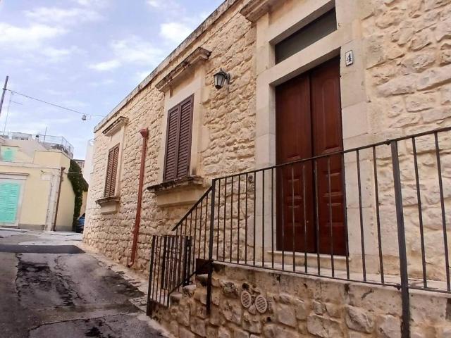 Casa indipendente in vendita a Pozzallo RG