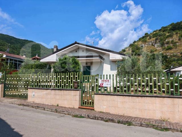 Casa indipendente in vendita a Pozzilli IS