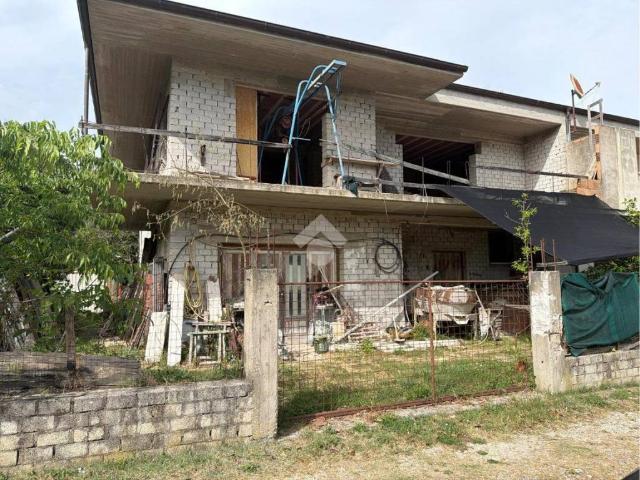 Casa indipendente in vendita a Pozzilli IS