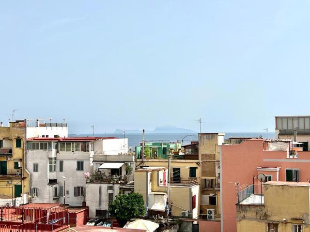 Casa indipendente in vendita a Pozzuoli