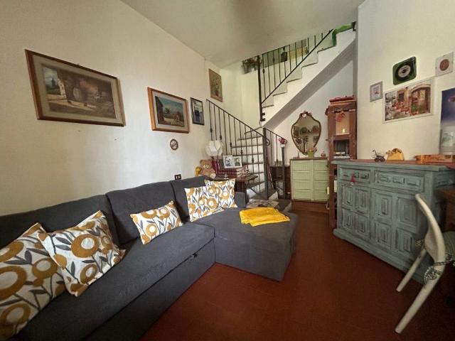 Casa indipendente in vendita a Podenzana MS