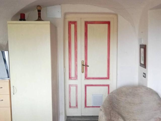 Casa indipendente in vendita a Podenzana MS