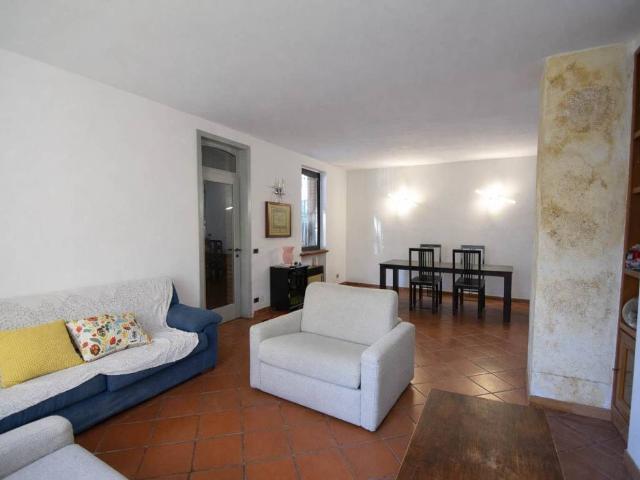 Casa indipendente in vendita a Podenzano PC