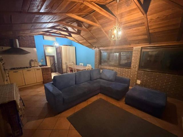 Casa indipendente in vendita a Podenzano PC