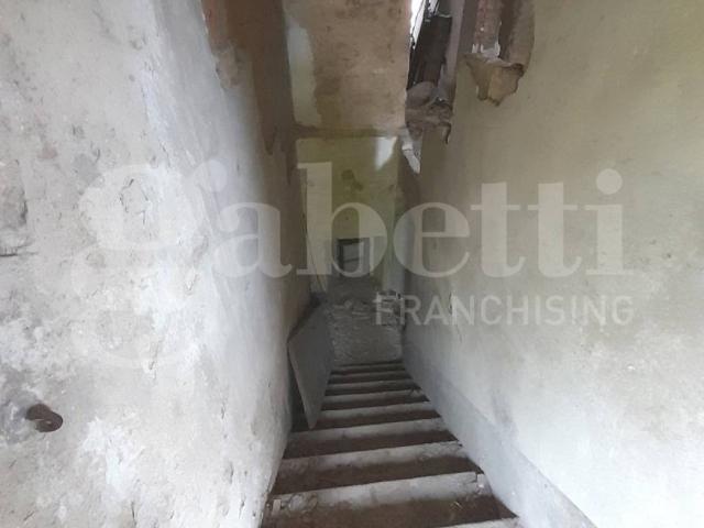 Casa indipendente in vendita a Poggibonsi SI