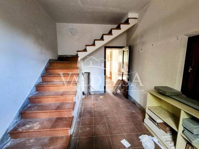 Casa indipendente in vendita a Poggibonsi SI