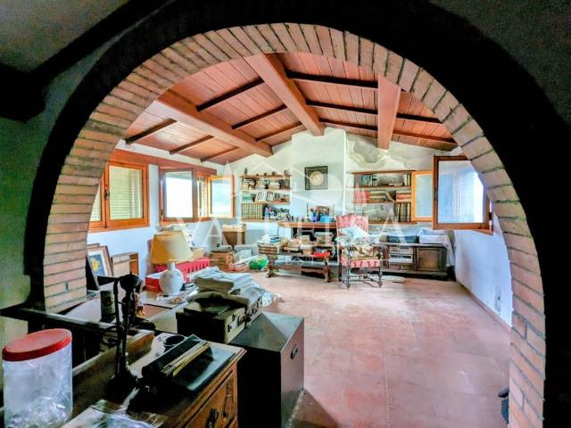 Casa indipendente in vendita a Poggibonsi SI