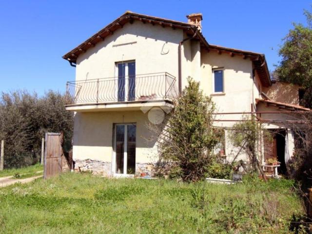 Casa indipendente in vendita a Poggio Mirteto RI