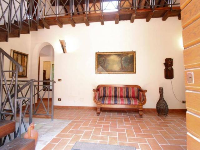 Casa indipendente in vendita a Poggio Mirteto RI