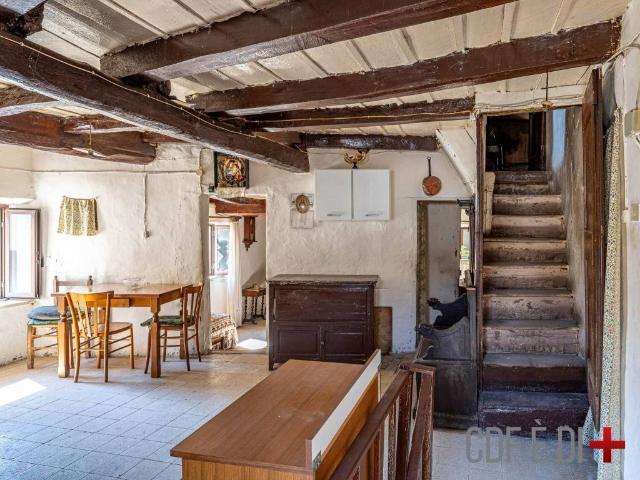 Casa indipendente in vendita a Poggio Nativo RI