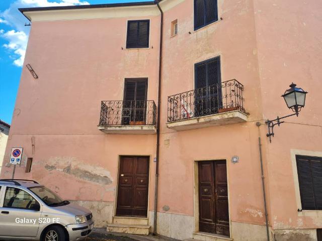 Casa indipendente in vendita a Poggio Nativo RI