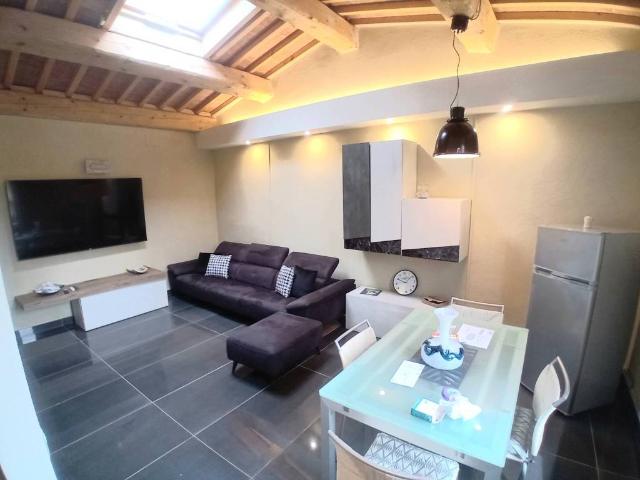 Casa indipendente in vendita a Poggio a Caiano PO