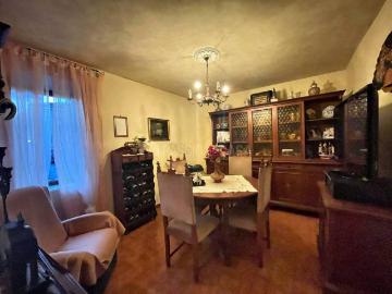 Casa indipendente in vendita a Poggio a Caiano PO