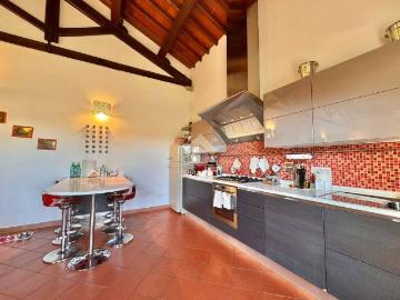 Casa indipendente in affitto a Poggio a Caiano PO