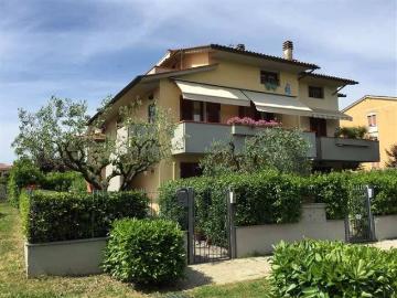 Casa indipendente in vendita a Poggio a Caiano PO