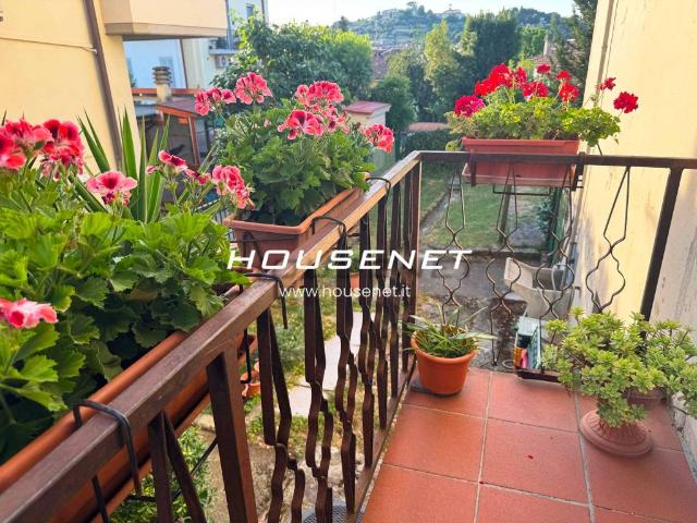 Casa indipendente in vendita a Poggio a Caiano via Ambra, 14