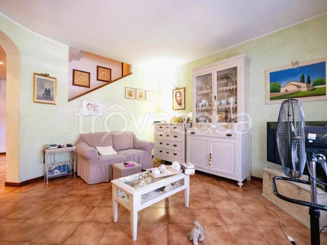 Casa indipendente in vendita a Poggio a Caiano via Giuseppe Mazzini