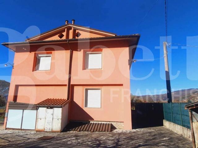 Casa indipendente in vendita a Poggio Bustone