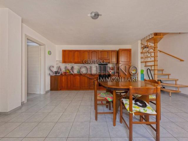 Casa indipendente in vendita a Poggio Rusco MN