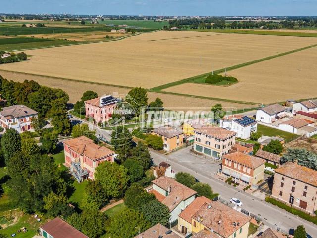 Casa indipendente in vendita a Poggio Renatico FE