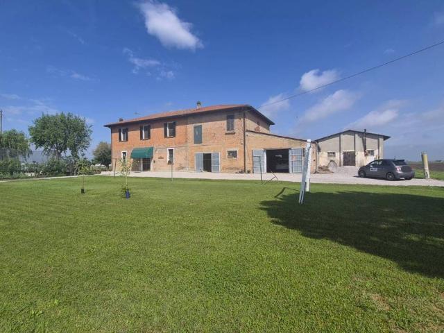 Casa indipendente in vendita a Poggio Renatico FE