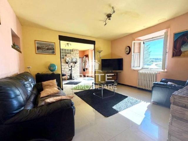 Casa indipendente in vendita a Poggio Torriana RN