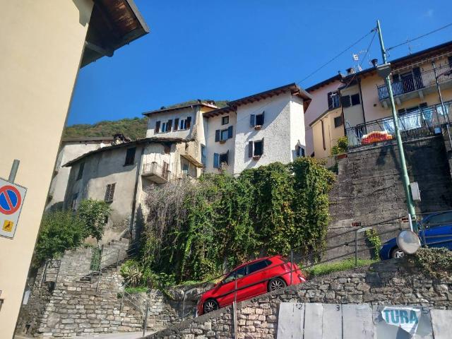 Casa indipendente in vendita a Pognana Lario CO