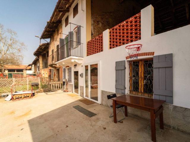 Casa indipendente in vendita a Poirino TO