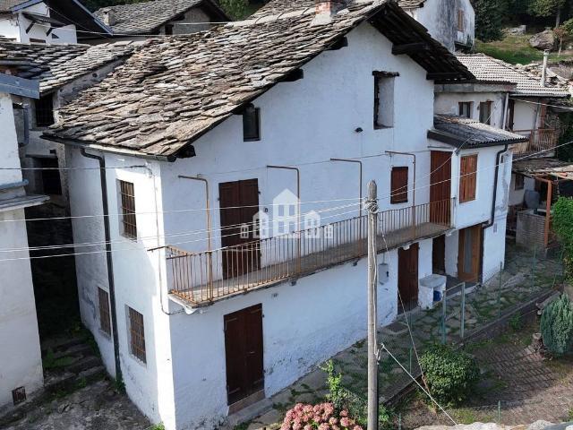 Casa indipendente in vendita a Pont Canavese TO