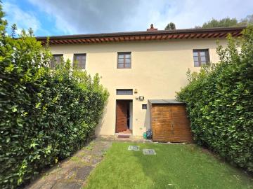 Casa indipendente in vendita a Pontassieve FI