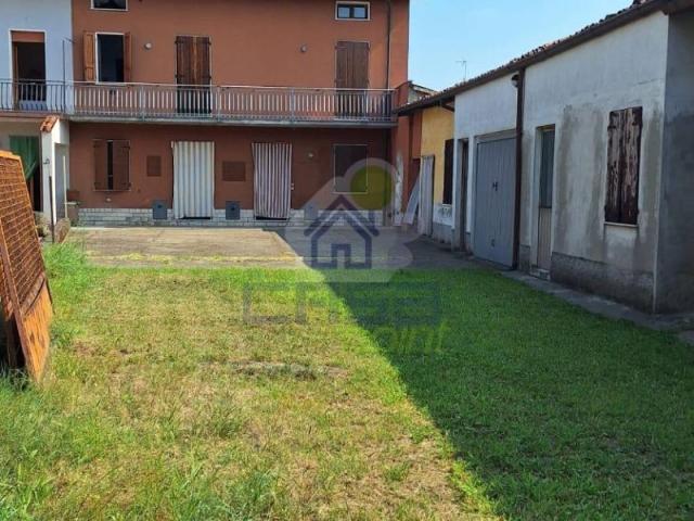 Casa indipendente in vendita a Pontevico BS