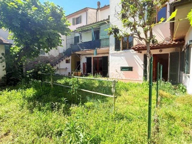 Casa indipendente in vendita a Ponte Buggianese PT
