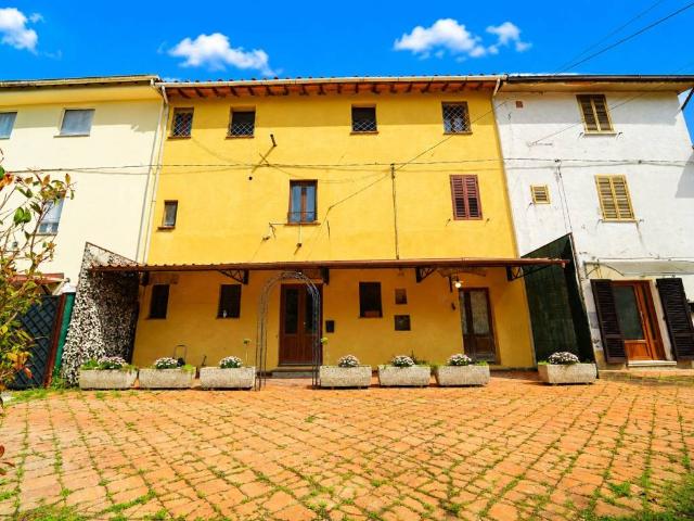 Casa indipendente in vendita a Ponte Buggianese PT