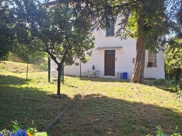 Casa indipendente in vendita a Ponte dell'Olio PC