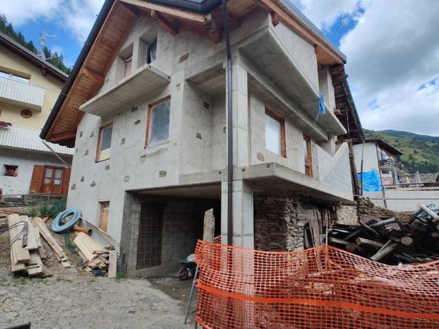 Casa indipendente in vendita a Ponte di Legno BS