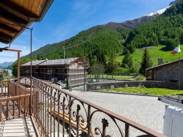 Casa indipendente in vendita a Pontechianale CN