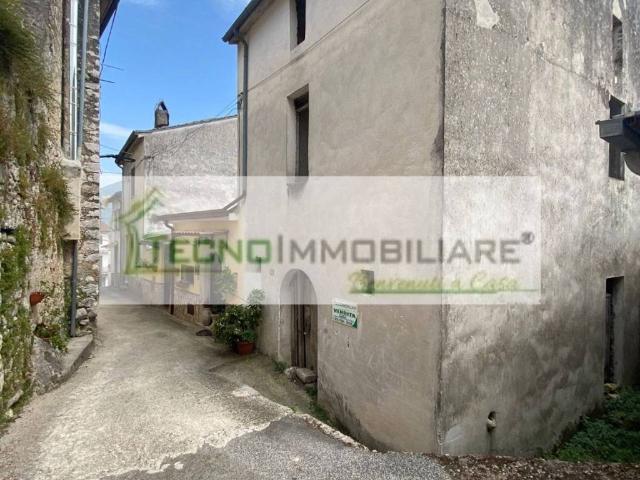 Casa indipendente in vendita a Pontecorvo FR