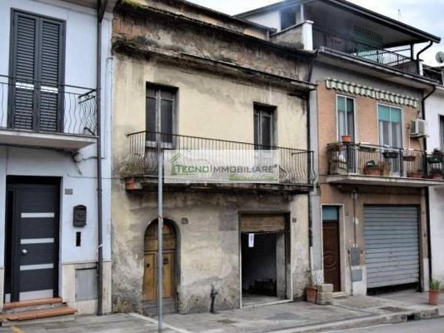Casa indipendente in vendita a Pontecorvo FR