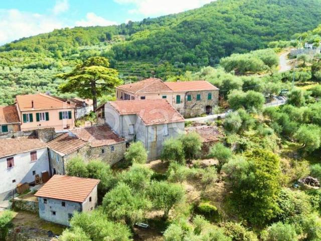 Casa indipendente in vendita a Pontedassio via Principale, 1, Bestagno